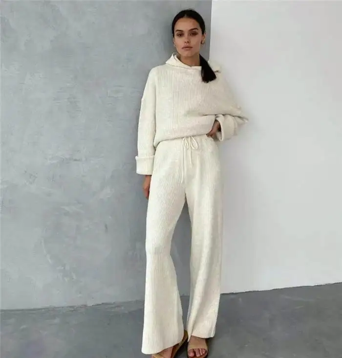 Women's 2-Piece Set Sportswear Hoodie Outfit Faionable Casual Attire Autumn 2024 Collection