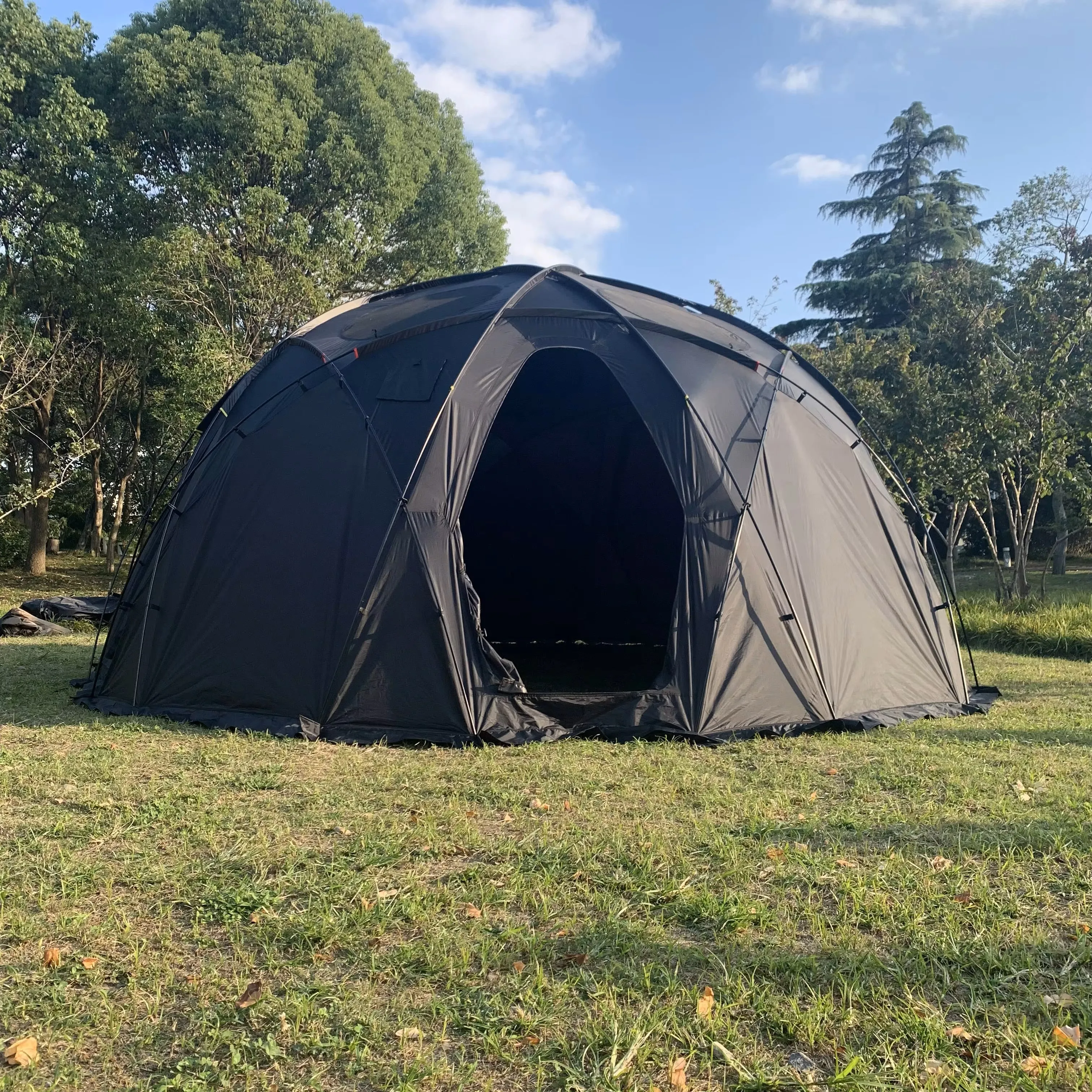 

Most Popular Rainproof Windproof Dome Large Space Half Ball Shape Tent Black Outdoor Camping Starry Tent