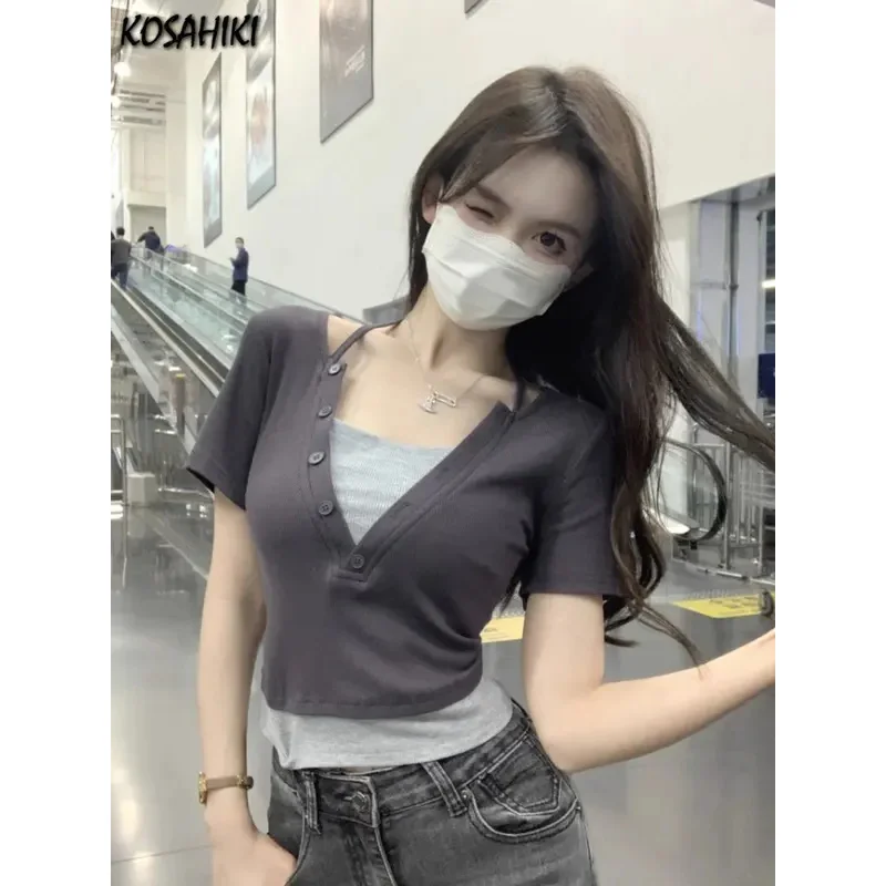 

Contrast Color Patchwork Fake Two Piece Tshirts Halter V Neck Slim Women T-shirt Crop Top Korean Y2k Aesthetic Tee Shirts Femme