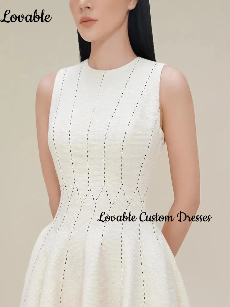 Fساتين للمناسبات الخاصة مخصصة على شكل حرف a خط عنق سكوب فساتين نسائية أنيقة وجميلة بطول الركبة كشكش مطرز كوكتيل