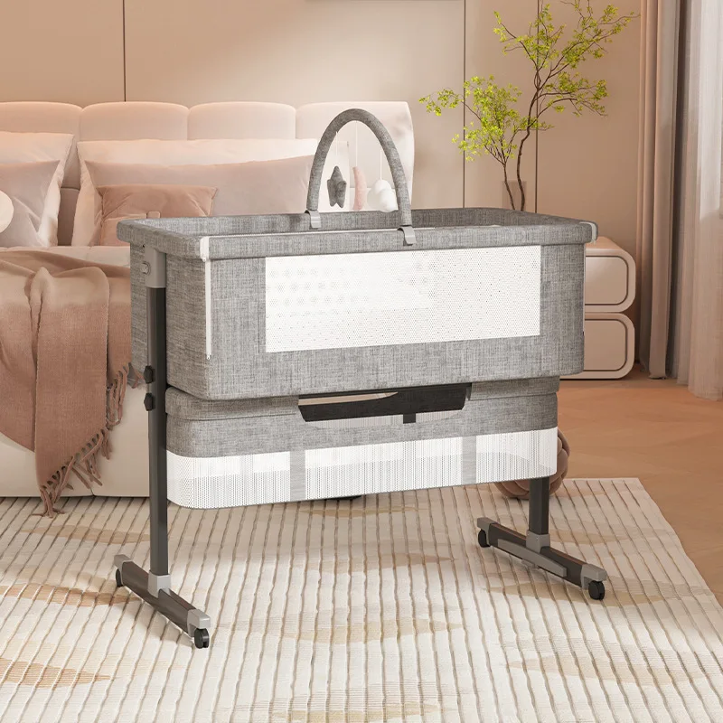 Verplaatsbare opvouwbare splitsing groot bed verstelbare baby shaker bb bed luiertafel