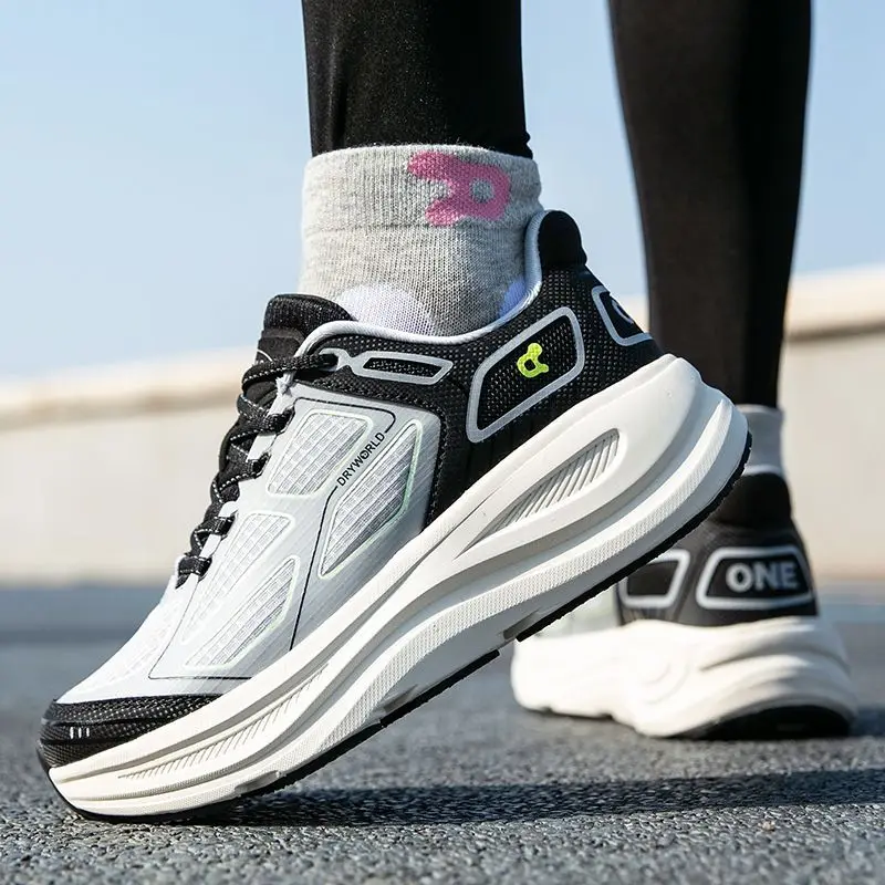 Fashionable Running Shoes Suitable for Both Men and Women, Lightweight and Casual Outdoor Walking and Jogging Sports Shoes