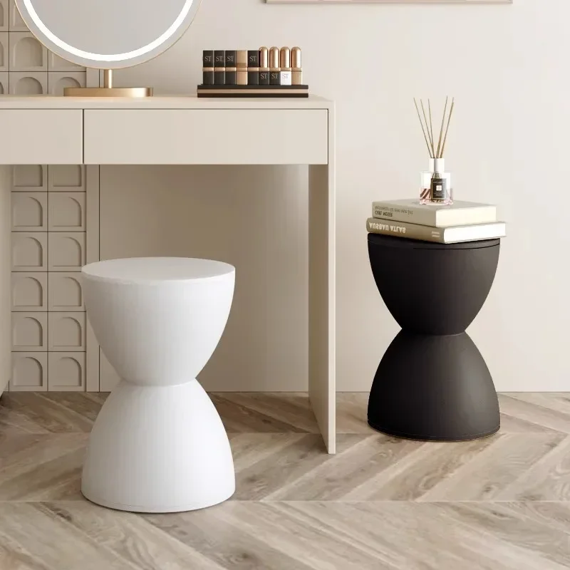 Home Living Room Fashionable Shoe Changing Stool Furnishings Round Low Stool Thickened Children's Creative Plastic Stool