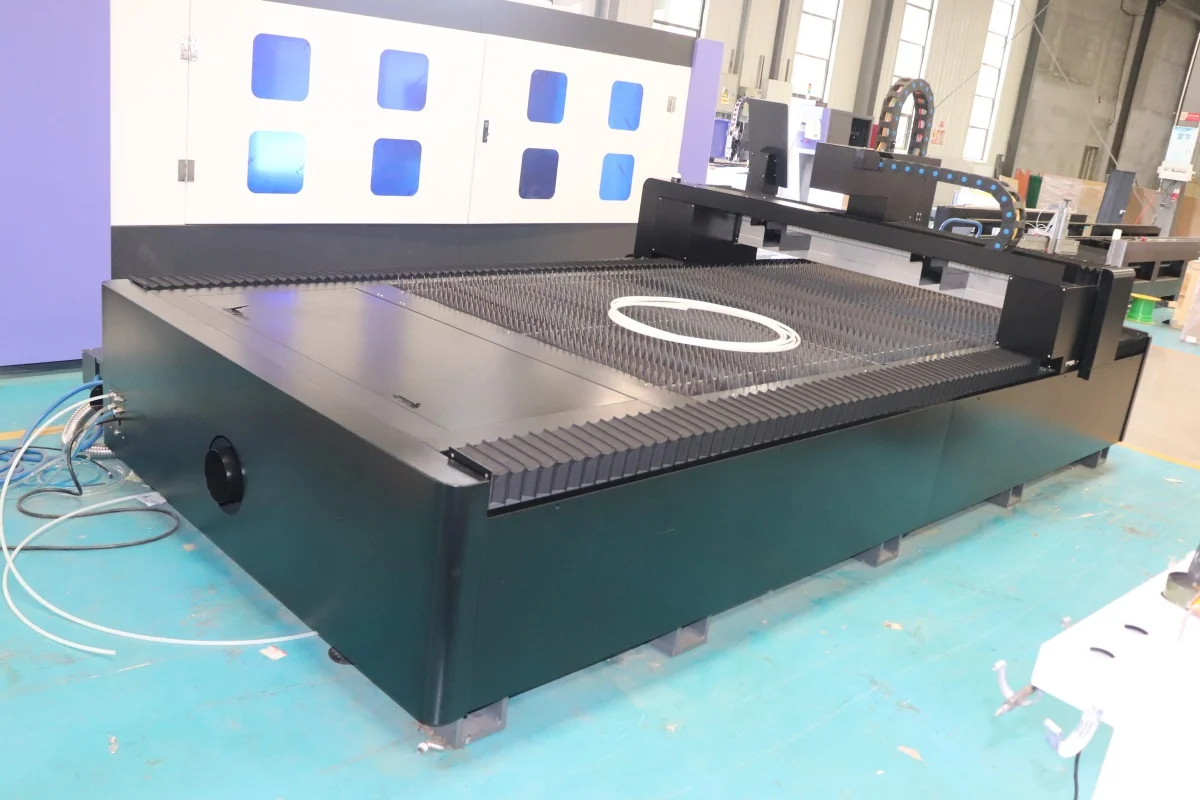 1000W 1500W MAX Raycus 1325 Metal Sheet Stainless Steel Carbon Steel Industrial Fiber Laser Cutting Machine Latvia, Lithuania