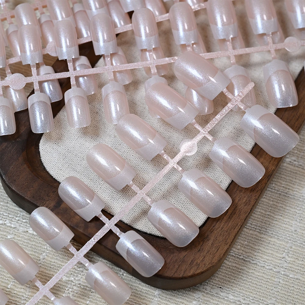 120 pezzi di polvere a specchio sfumata rosa e bianca Unghie a pressione Perlescenti Sheen French Tips Unghie finte Unghie finte corte rimovibili *