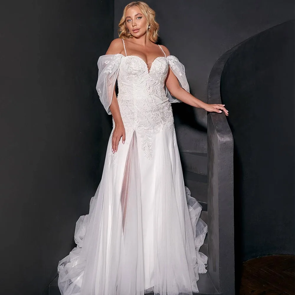 Plus Size Wedding Dresses For Bride Spaghetti strap A-Line Bridal Gowns V-neck Lace Appliques Bubble Brides dress Customized