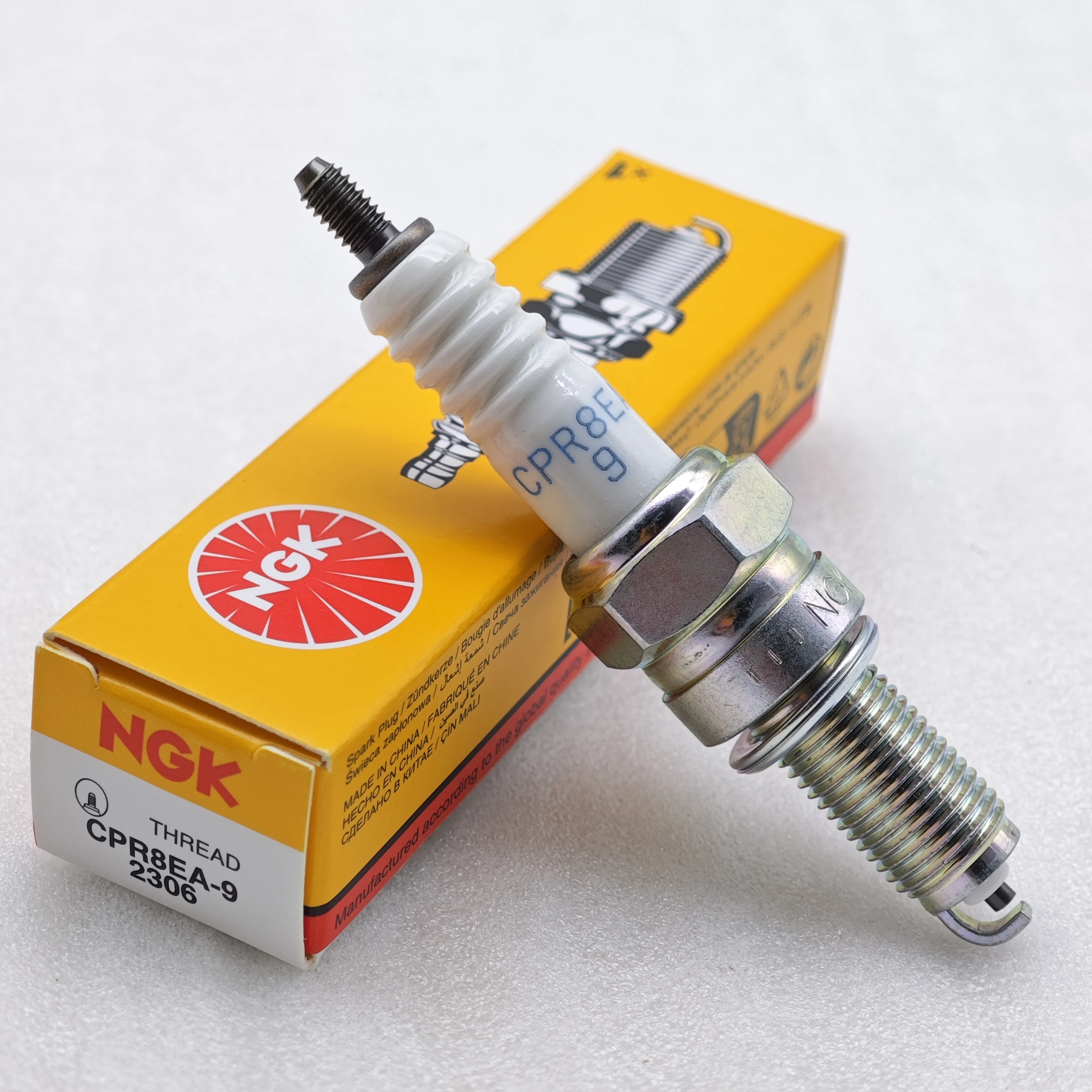 

Original NGK Spark Plug CPR8EA-9 2306 motorcycle is applicable to Honda 190 Yamaha 150 Suzuki GSX125 Longxin 500