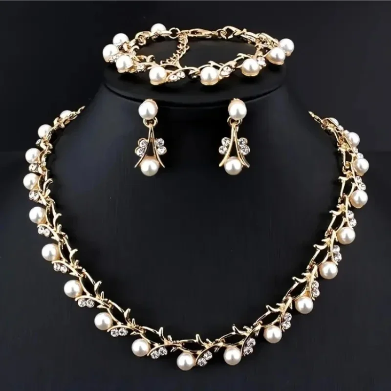 3pcs Sweet Jewelry Set Artificial Pearl Pendant Banquet Party Women's Romantic Pearl Necklace Earrings Bracelet Accessories Set