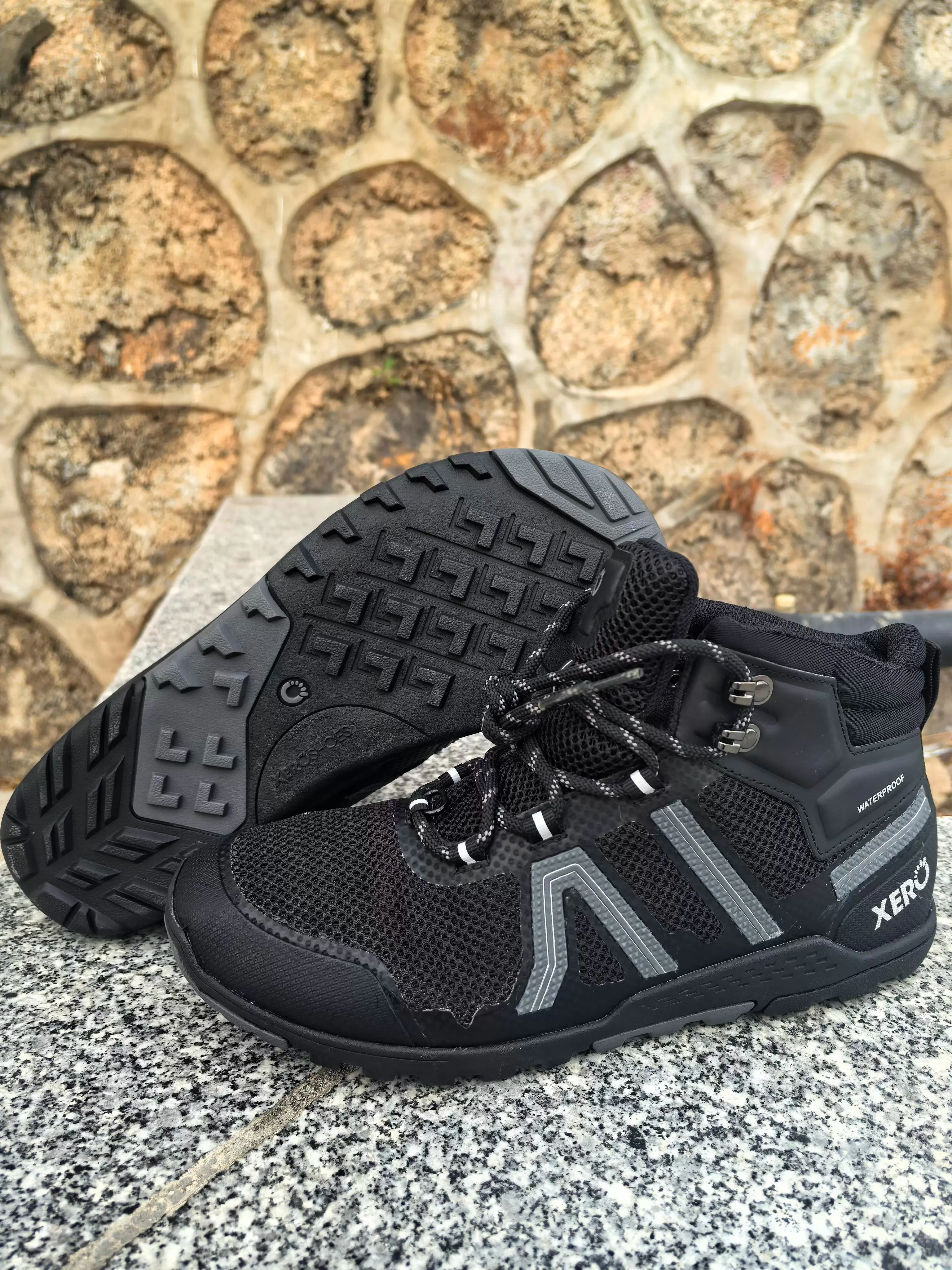 Autumn trail running shoes Men's anti-slip walking and jogging shoes Men's high-top outdoor sports shoes