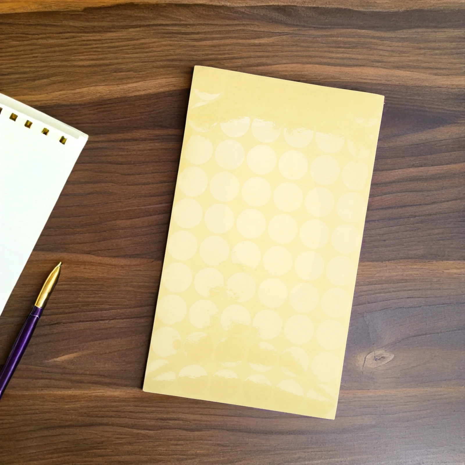

84 Sheets Transparent Round Stickers Clear Self-Adhesive Labels for Sealing Envelopes Food Bags Small Packaging