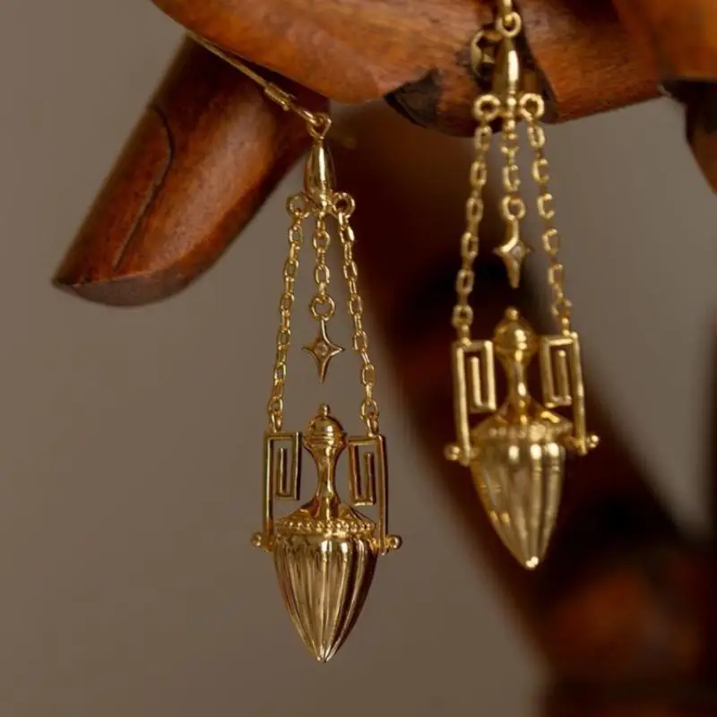 

Retro Court Style Glossy Copper Earrings For Women Fashion Light Luxury Earings Banquet Jewelry Gift-IIOO