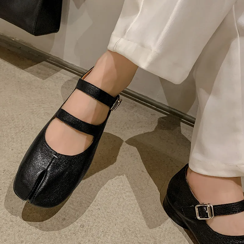 MKKHOU Fashion Women's Shoes New High Quality Genuine Leather Split Toe Shoes Double Belt Buckle Low Heel TaBi Shoes