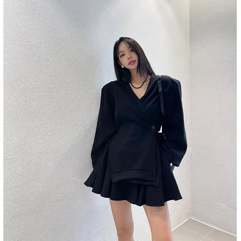 

Casual Bubble Sve Set for Women Side Buttoned Top And ort Skirt Two Piece Ensemble Polyester Fabric Youthful Sle