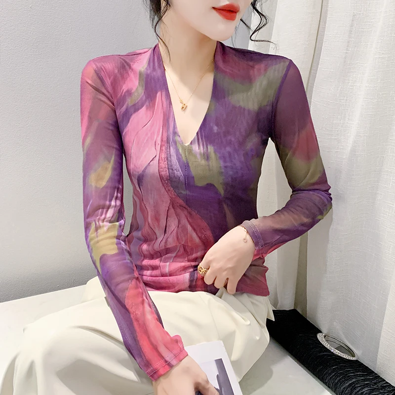 Faionable Long Sve V-Ne Me T-shirt da donna Autunno New Sle Base irt Youthful Print Double Layer Street Sle Top