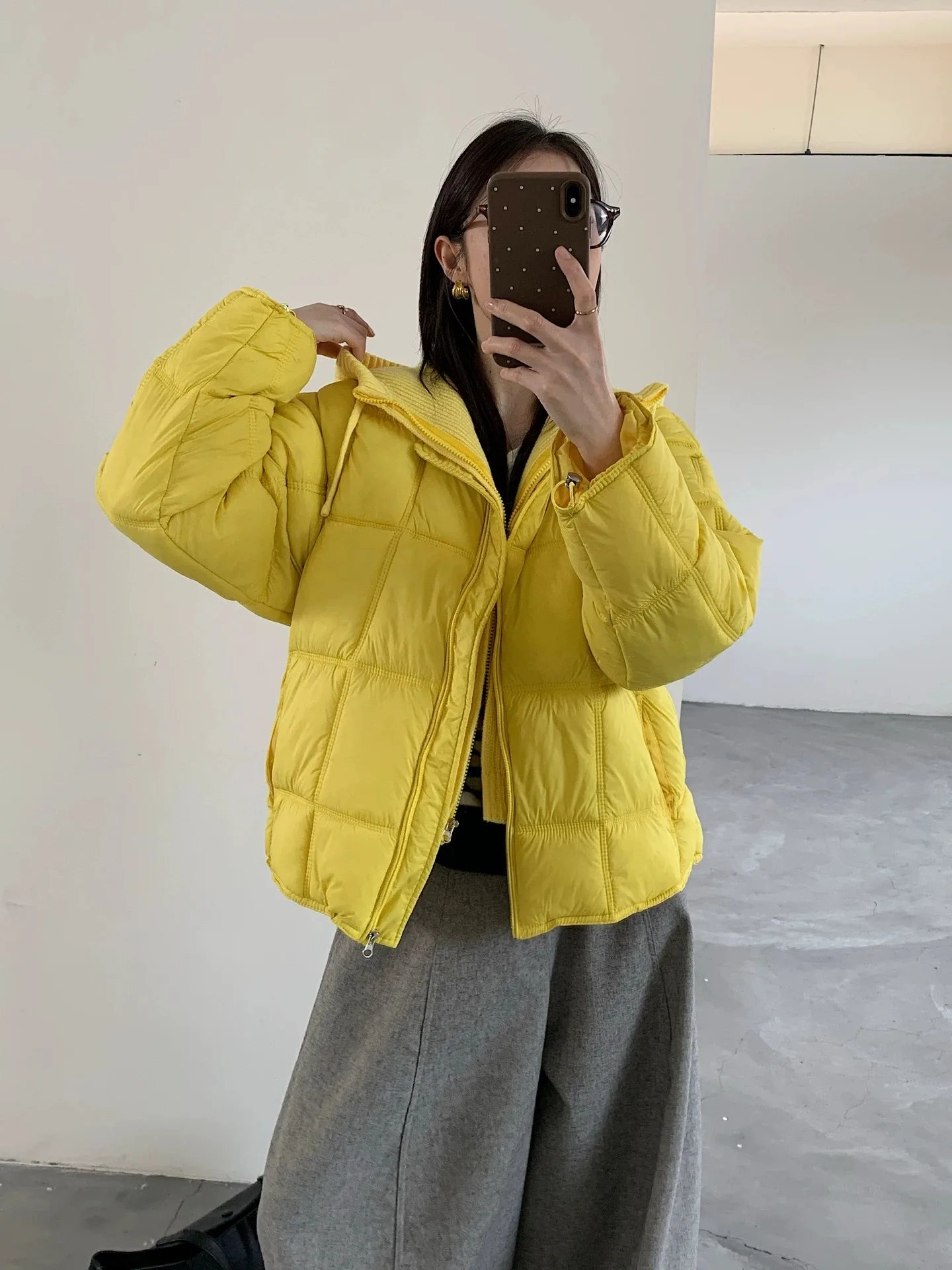 Korean Knit Hood Patchwork Short Puffer Jacket Women Loose Lightweight Warm Padded Parkas Women Solid Color Zipper Winter Jacket