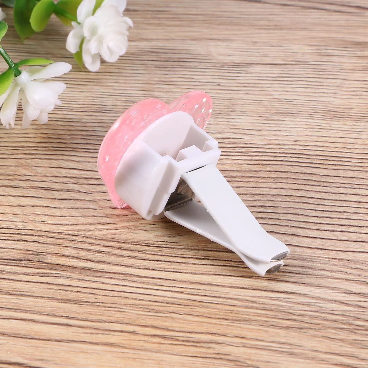 

Dark Pink Love Shape Perfume Clip Car Air Outlet Diffuser Aromatherapy Air Freshener Natural Fragrance Accessories