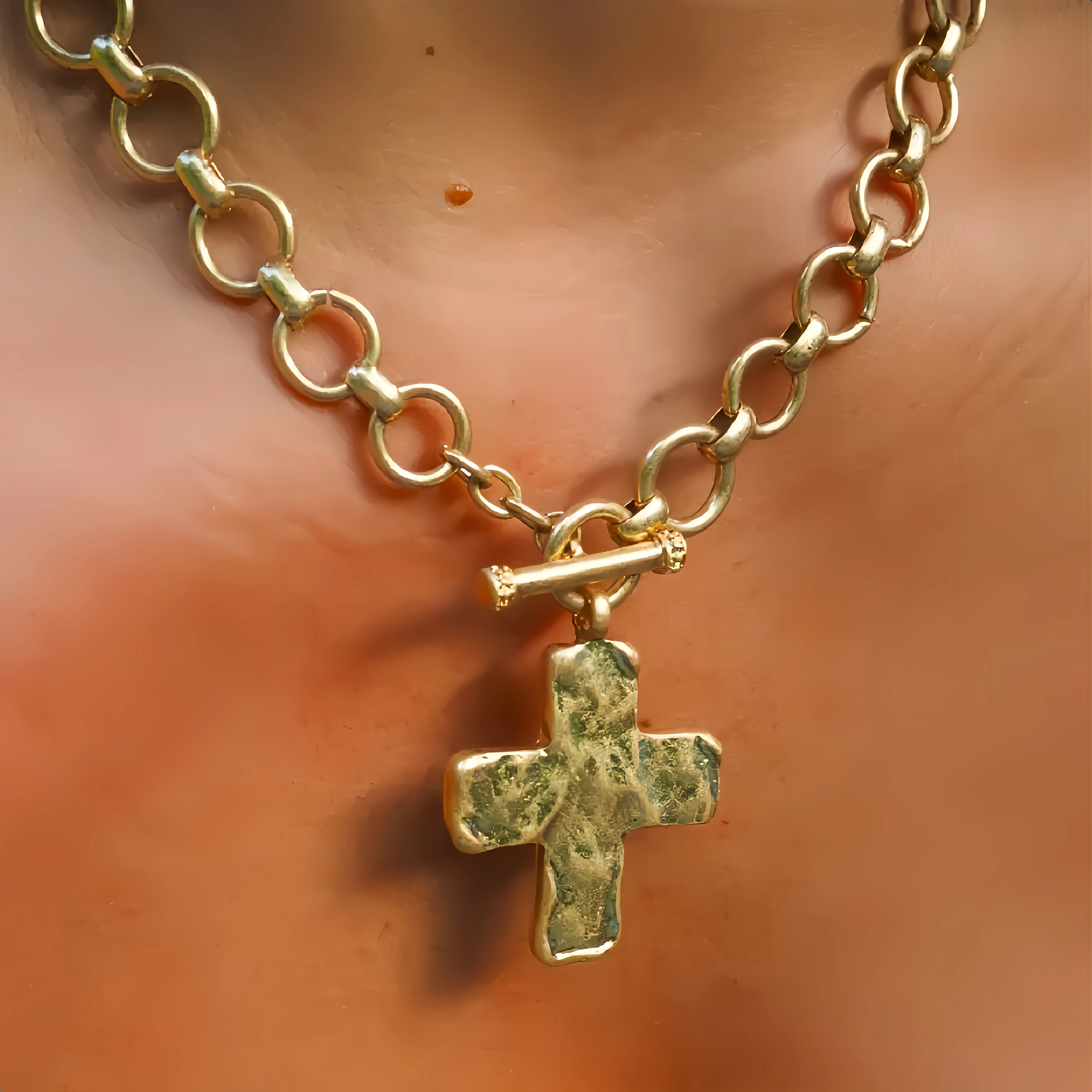 Unisex Chunky Gold Cross Necklace - Hammered Bold Chain Jewelry Symbol of Hope Strength Faith for Men Women Gift for Boyfriend