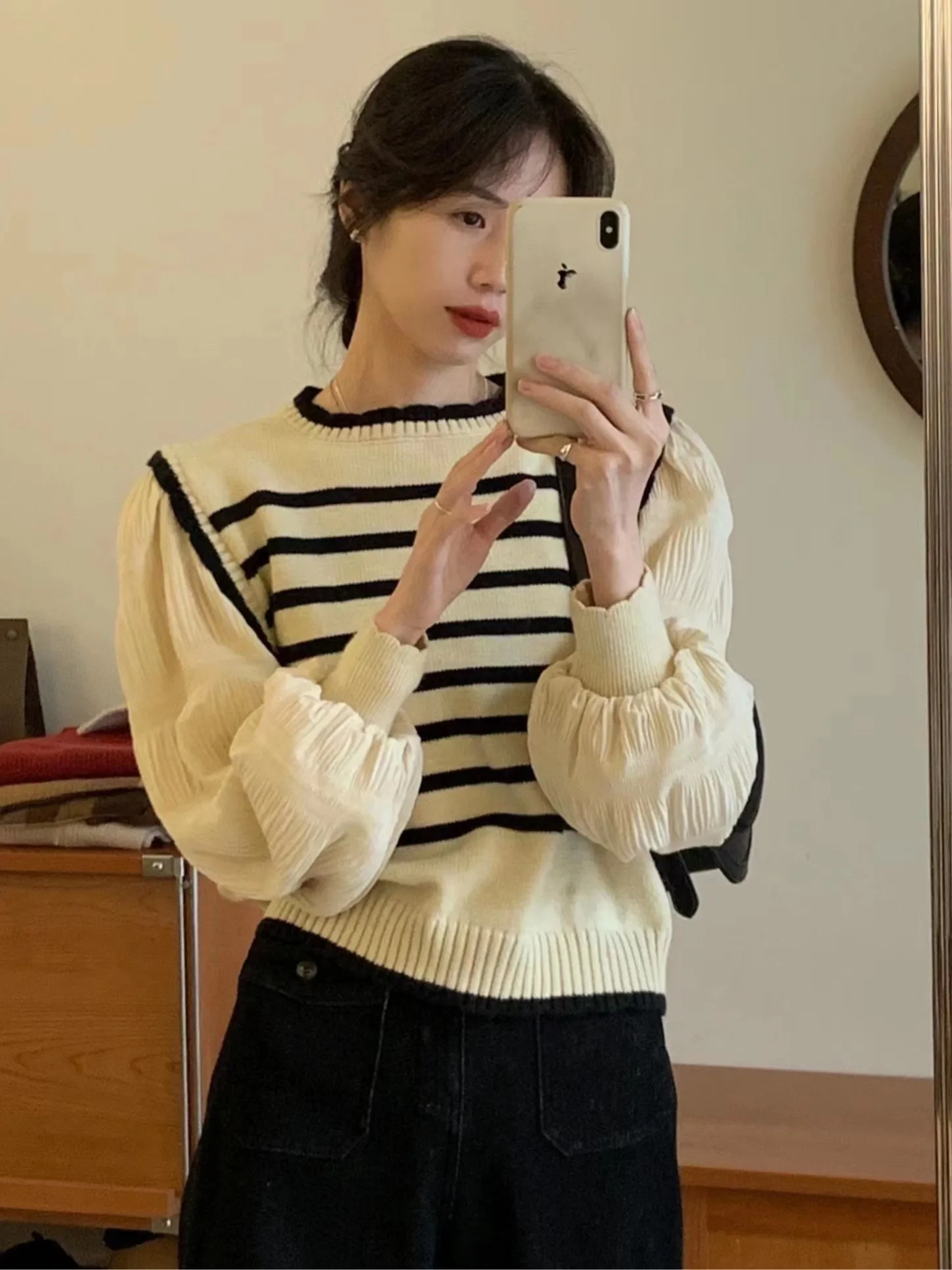 

Sweet Soft Bla White Stripes Splicing Fake Two-Piece Sweater Bubble Sve Preppy Sle Slimming Knitted irt Women's Faion