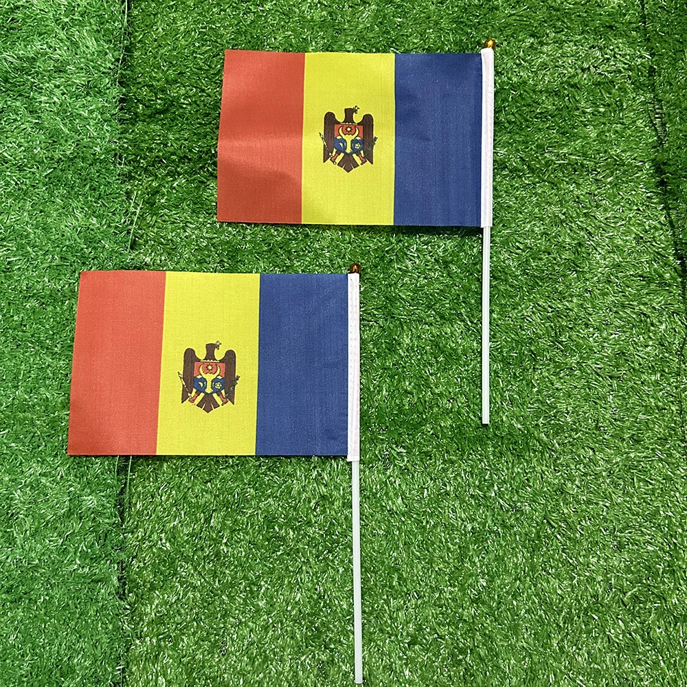 Banderín de Moldavia 21x14cm con poste plástico –Ondeante para evento - imagen 5