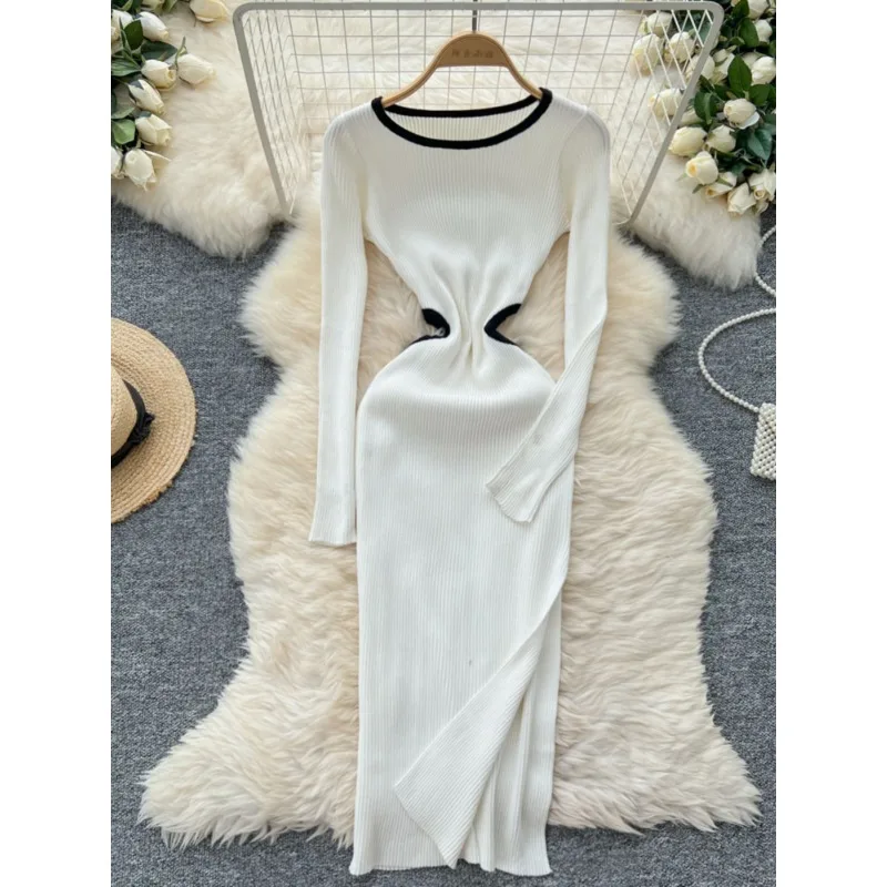 Temperament Sexy Pullover Langes Kleid 2024 Herbst Neue Mode-Design Herz-anliegende Slim-fit Lange ärmeln gestrickte Kleid Elegante