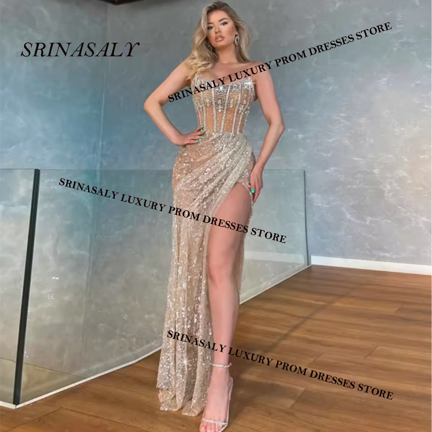 Sparkly Sequins Rhi…