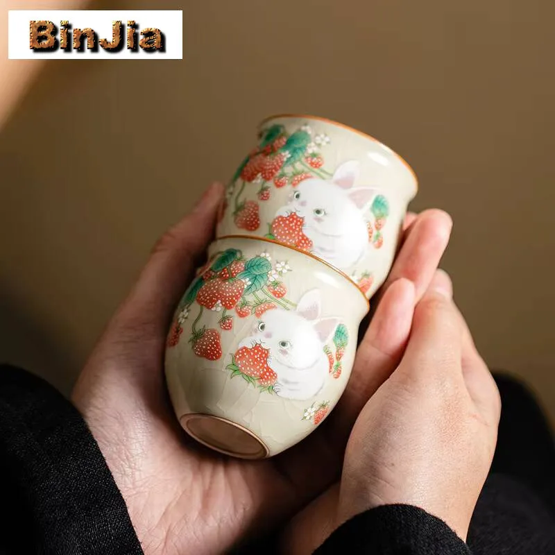 

2pc/lot Cream Ru Kiln Ceramic Teacup Strawberry Rabbit Master Cup Dargon Personal Egg Can Split Tasting Tea Bowl Drinkware 90ml