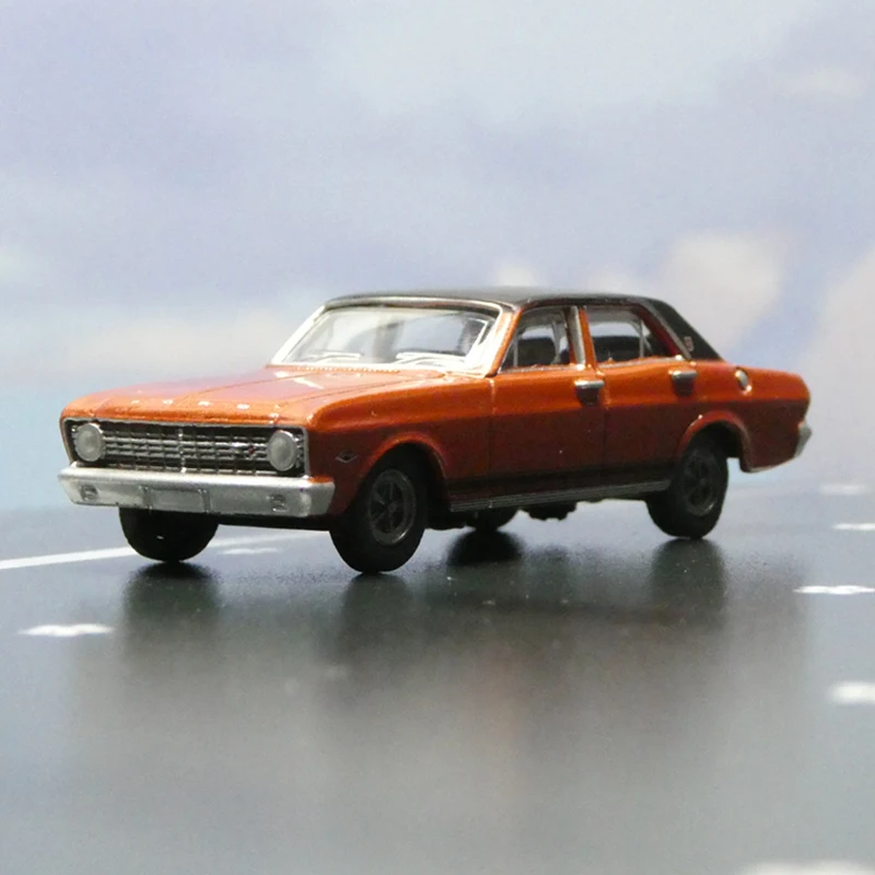 

Diecast Alloy 1:87 Scale Arnage Ford Falcon XR GT Vintage Car Model Adult Toys Classics Souvenir Collection Gifts Static Display