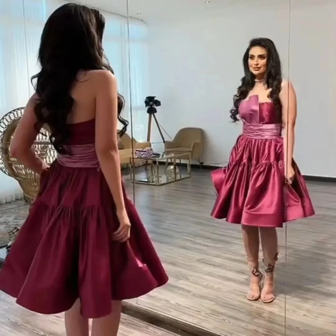 

Satin Homecoming Dresses Strapless Zipper Back Vestido De Graduación Party Gowns Ruched A Line Birthday Short Prom Dress