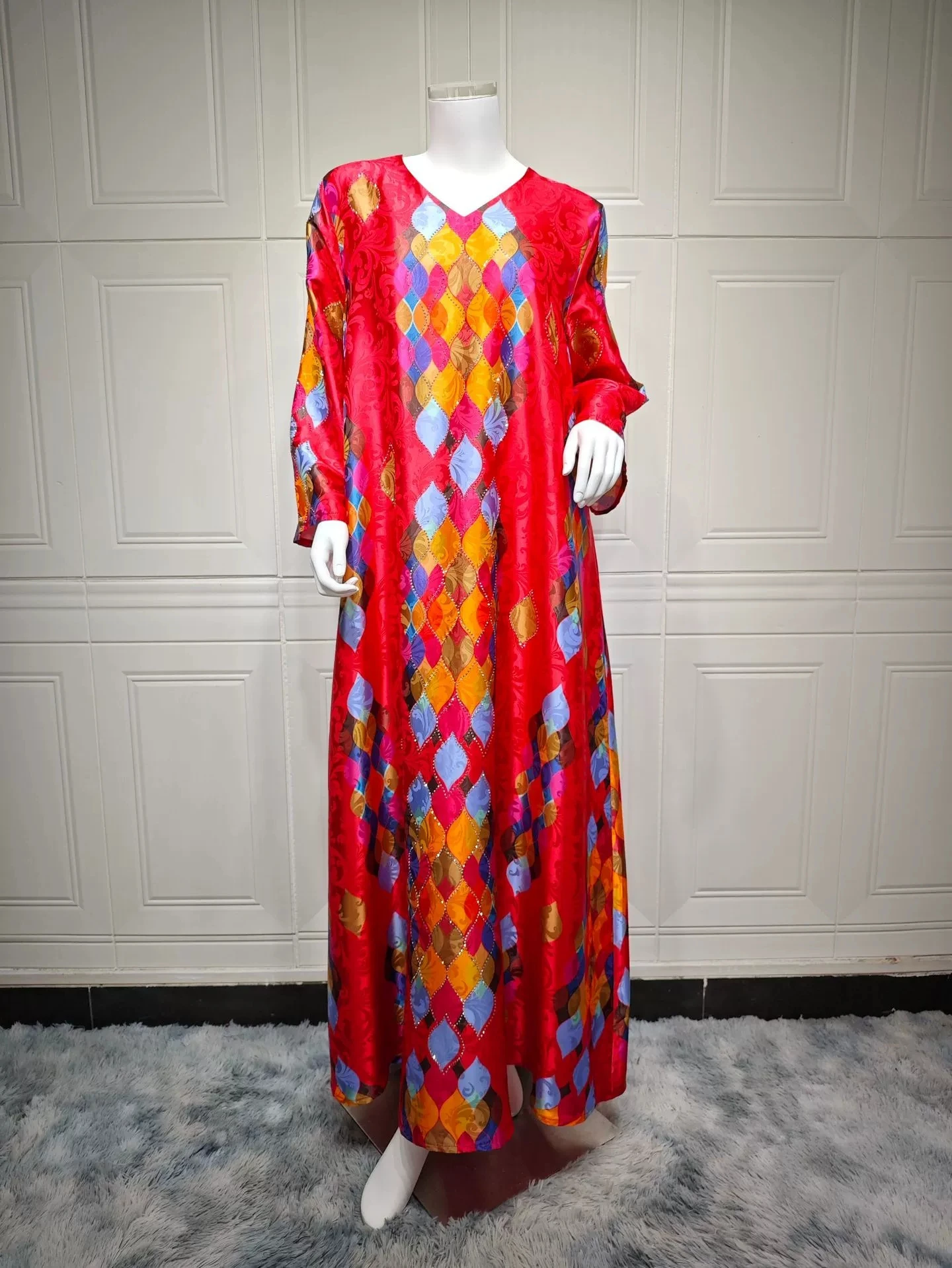 

Muslim cross-border printing hot diamond v-neck elegant long-sleeved dress Middle Eastern women's long skirt robe-GZXX642