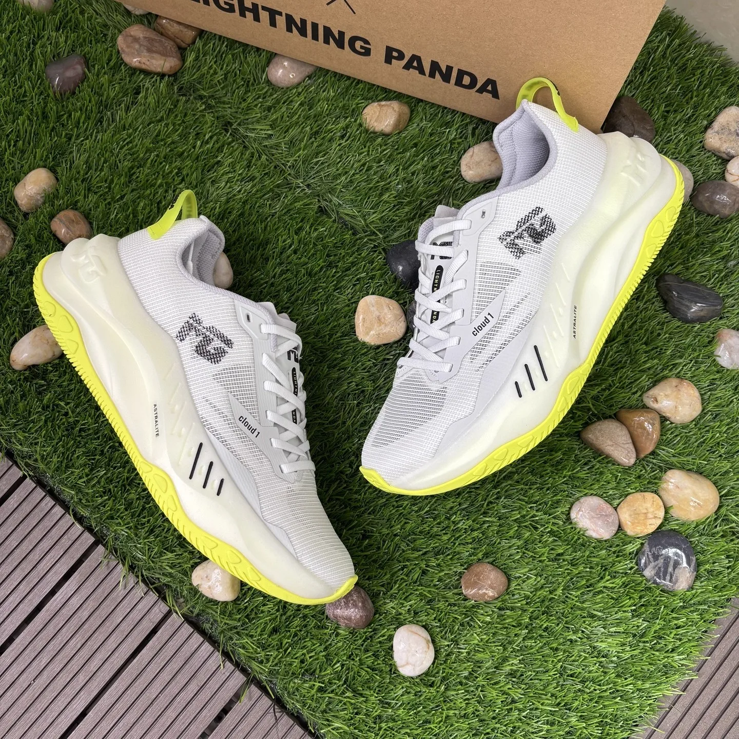 Professional Running Shoes Unisex Style Couple's Matching Wearable Walking Shoes Black & Green Sock-Style Sneakers