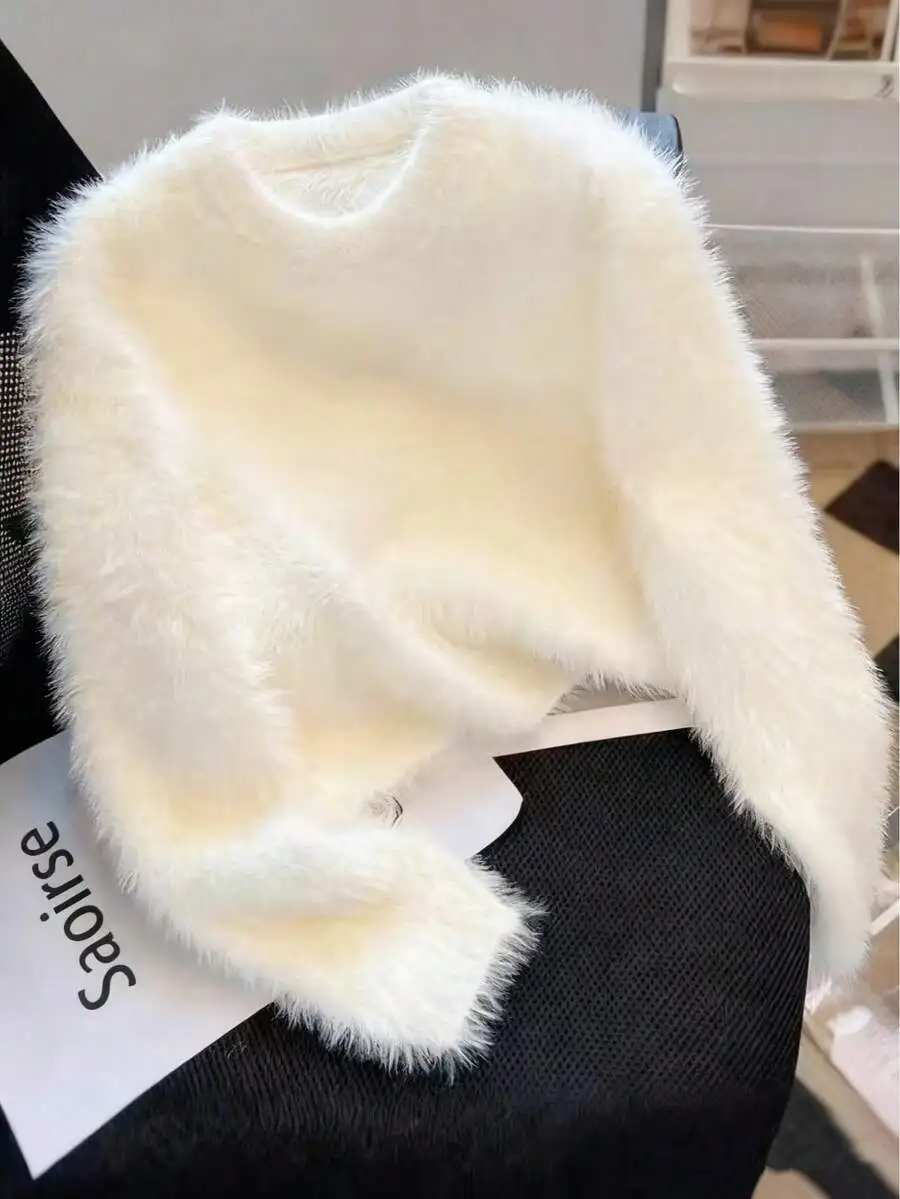 

Fluffy White Faux Fur Knit Pullover for Women, Short Loose Fit, Autumn Winter Casual Top