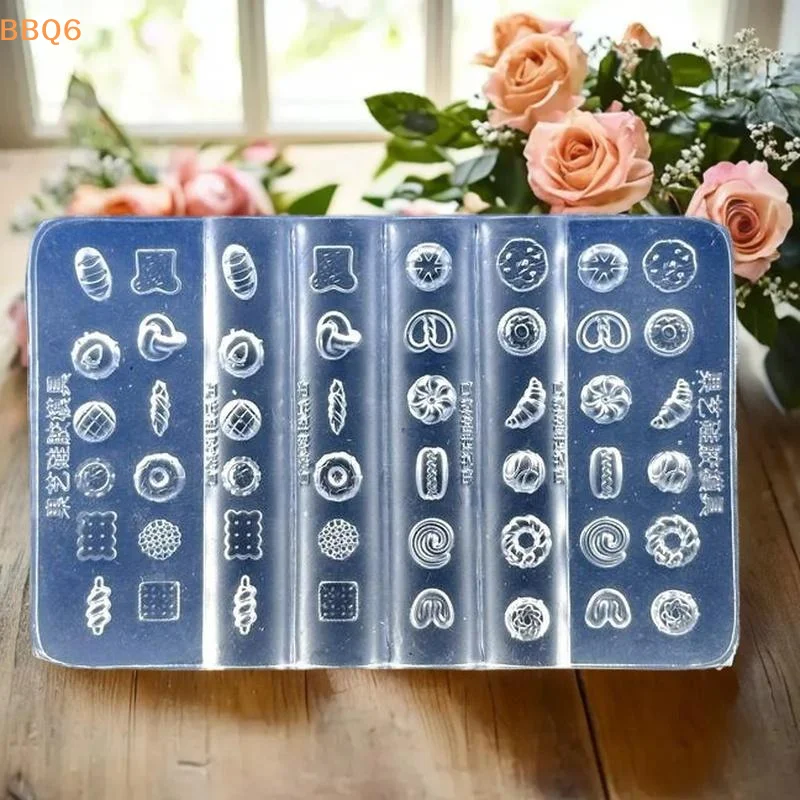 *1Pcs Mini Dessert Style Diy Silicone Nail Art Templates Mold Bread Croissant Toast Biscuits Baking Tools