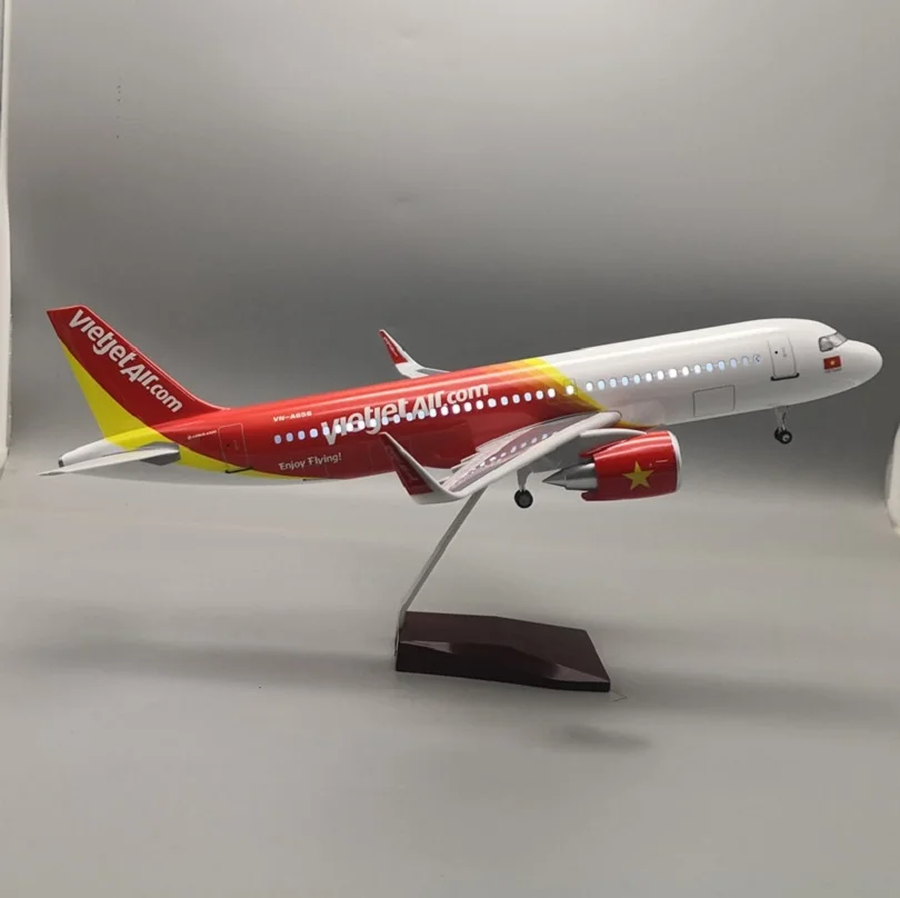 Jouets en résine pour enfants, modèle d'avion, réplique 47CM 320, échelle d'avion Vietjet, décoration Miniature, jouet de collection d'aviation moulé sous pression