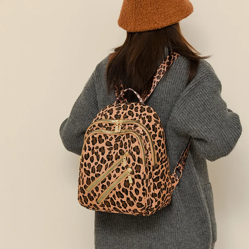حقيبة ظهر صغيرة كاجوال على شكل الفهد بوهيمية للنساء متعددة المقصورات حقيبة أنيقة محمولة للسيدات لخريف وشتاء