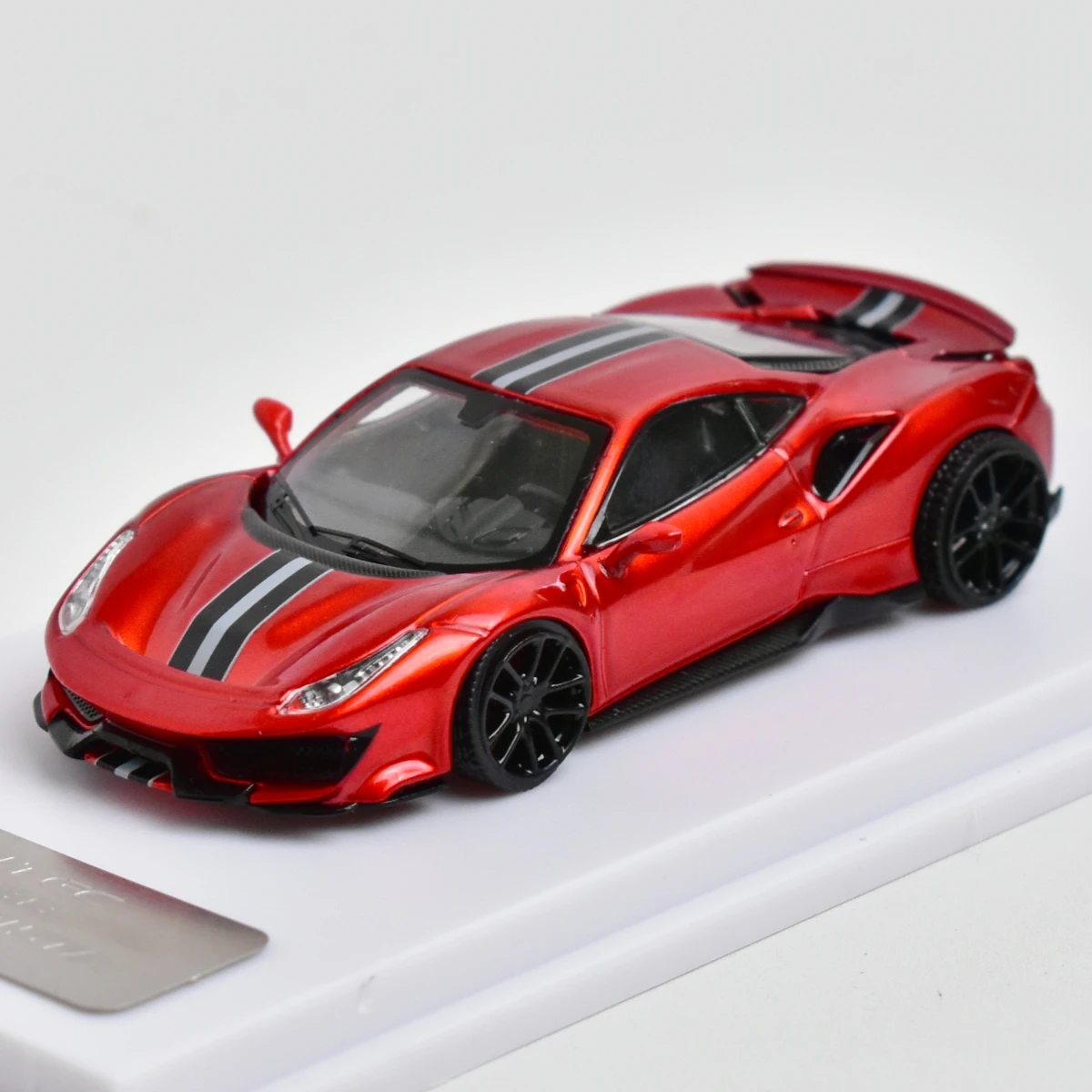 DCM 1:64 Novitec 488 Pista Diecast Model Car