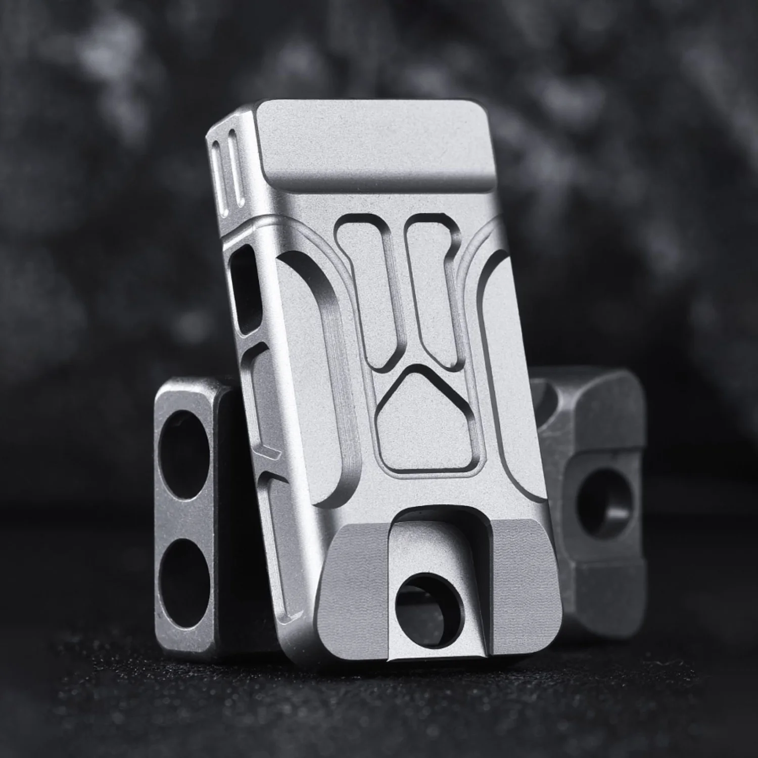 

High Decibel Titanium Alloy Whistle EDC Outdoor Treble Double Tube Frosted metal whistle Emergency Help