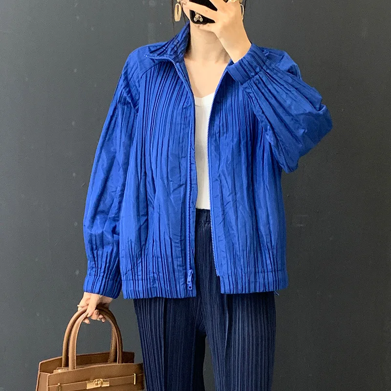 Miyake Folds 2025 Winter Cotton Jacket Fashion Cotton Jacket Zipper Bread Clothing Temperament Hundred Women Cotton Clothing