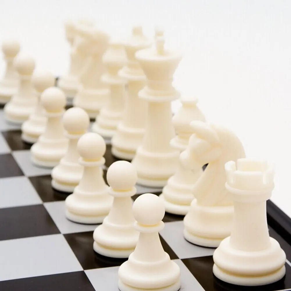 

Plastic Chessboard Game 19.5*19.5cm International Chess Game Educational Chess Game Gift for Adult Kids Beginner