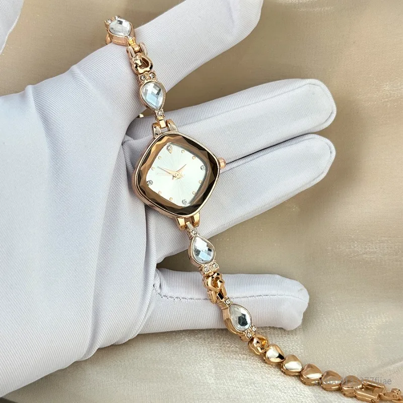 ساعة نسائية ماركة عصرية مرصعة بالألماس خفيفة فاخرة سوار من الأحجار الكريمة ساعة كوارتز ساعة نسائية Reloj جديد 2025 #5