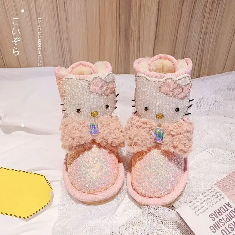 

Sanrio детские короткие сапоги Hello Kittys, новые зимние ботинки со стразами и галстуком-бабочкой для девочек, модная бархатная теплая хлопковая обувь с мягкой подошвой