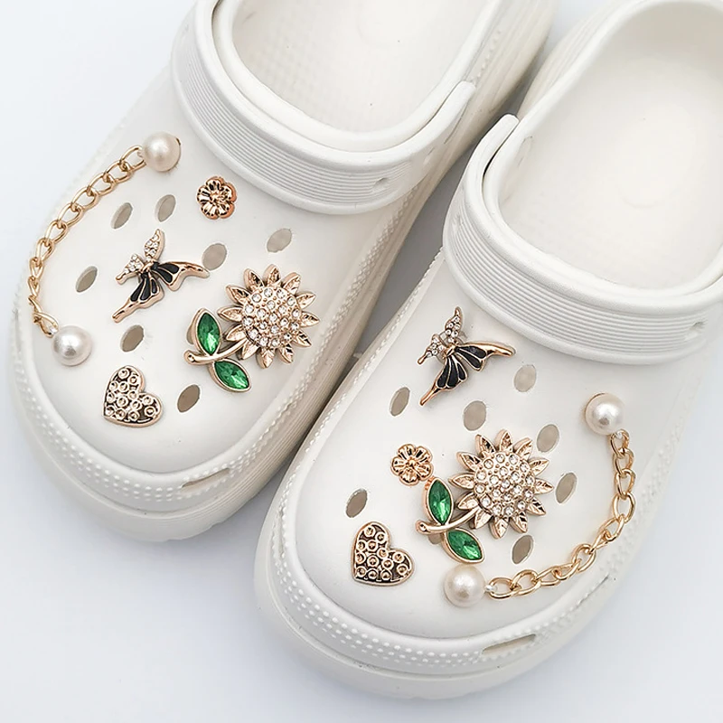 Thumbnail 3 - #83 Best Croc Decorations to Buy In 2026