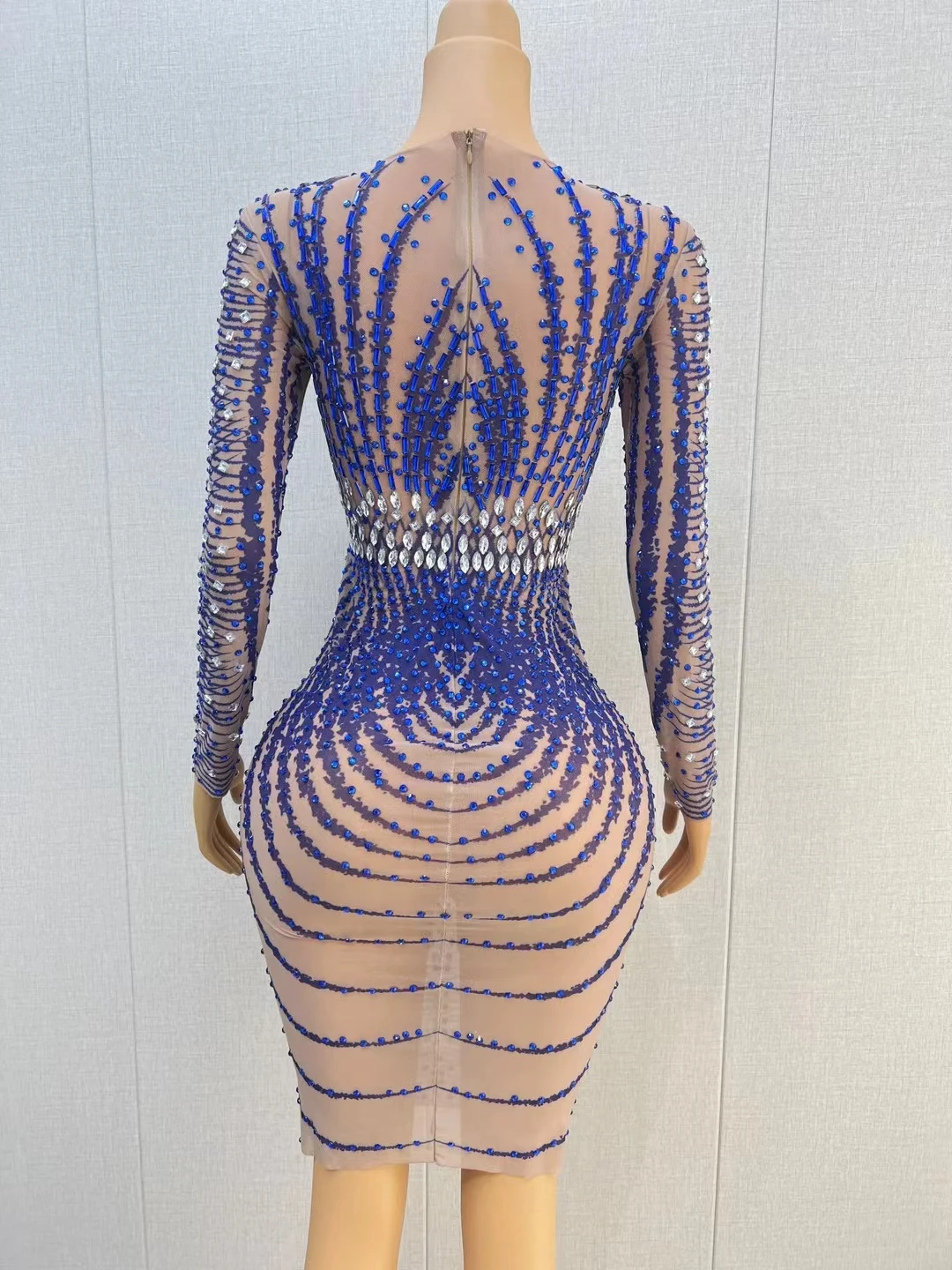 สีฟ้าสีขาว Sparkly Rhinestone Sheer ตาข่ายชุดมินิเซ็กซี่ผู้หญิงแขนยาว Couture วันเกิดฉลอง Party Prom ชุด Huanlan