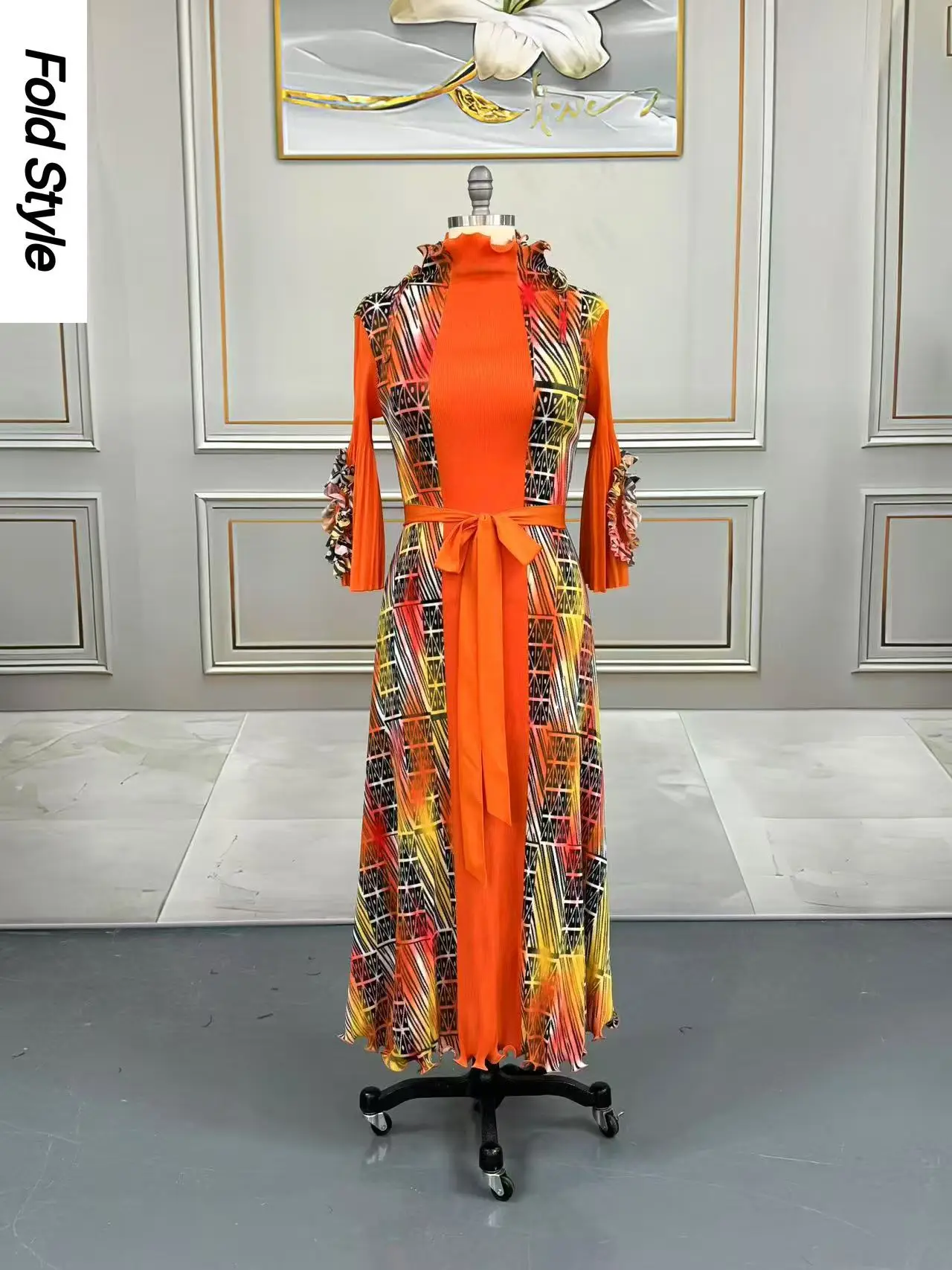 

Осень 2024, новая женская одежда, плиссированное платье Miyake, высококачественное повседневное модное и тонкое свободное платье с длинными рукавами и принтом