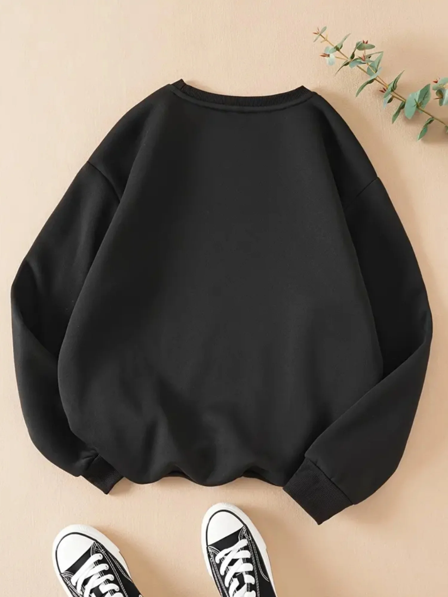 เสื้อสตรีแฟชั่นลำลองสำหรับฤดูใบไม้ร่วงและฤดูหนาวทรงหลวมและสวมใส่สบายพิมพ์ลายปารีสเสื้อแขนยาวคอกลมอบอุ่น