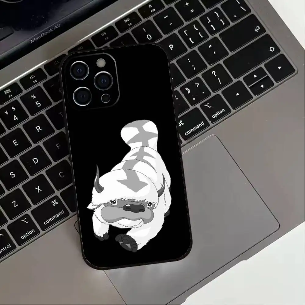 حافظة هاتف A-Avatar 12A-Appa Y-Yip لهاتف iPhone17,16,15,14,13,12,11 Plus، Pro Max غطاء أسود ناعم