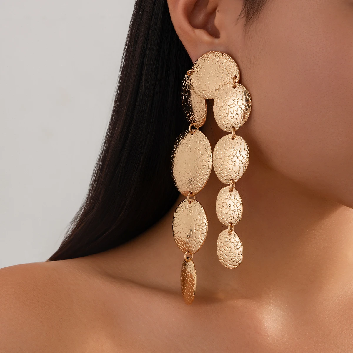 Ingemark Exaggerated Elliptical Texture Round Sequin Drop Earrings for Women Vintage Long Tassel Dangles Banquet Party Jewelry