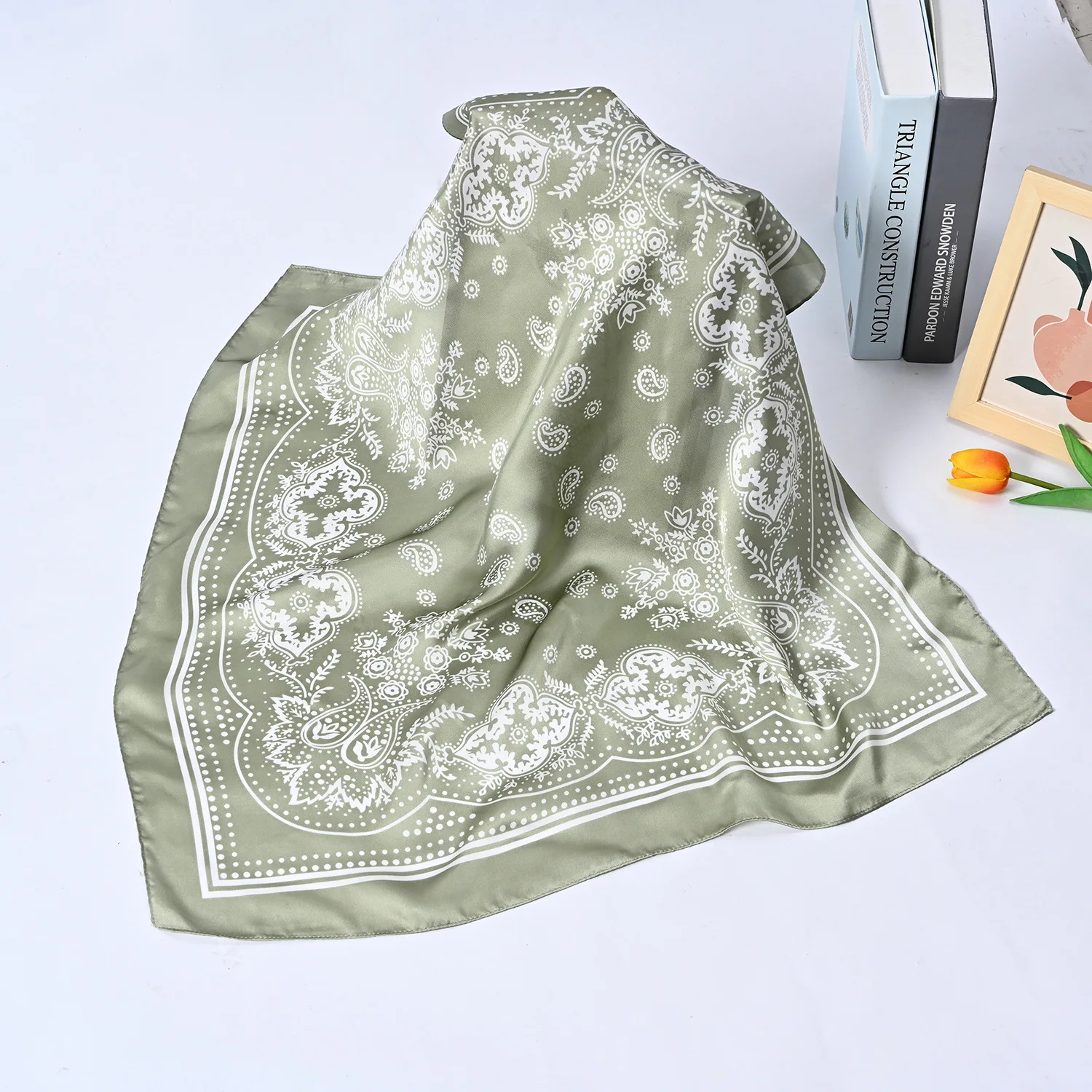 Syhood 70 cm quadratische Satin-Kopftücher, Satin-Bandanas für Damen, Satin-Stirnband-Schals, Seidengefühl-Schal, Boho-Kopfbedeckung – Detail 7