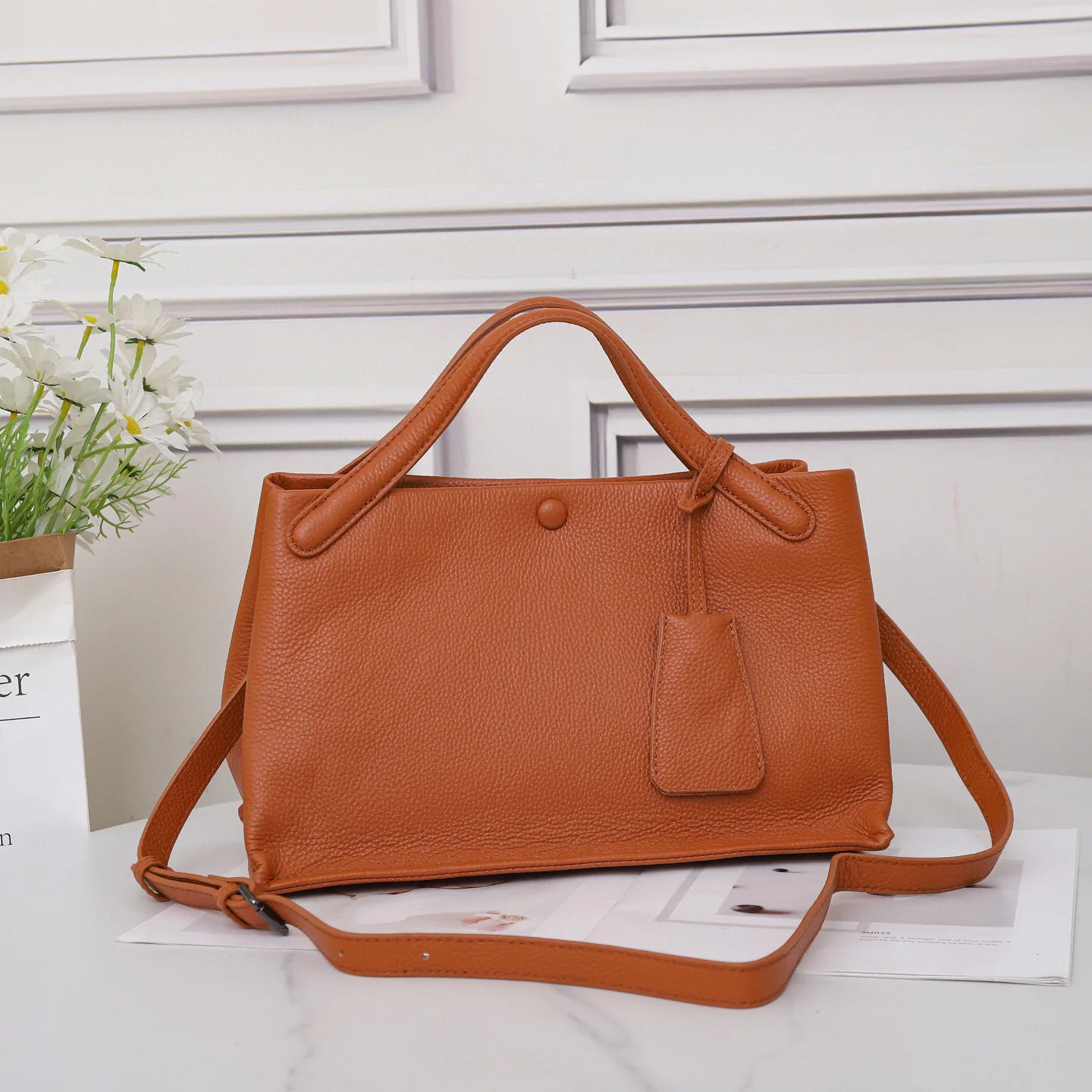 

Натуральная кожаная женская сумка через плечо большого размера, люксовая дизайнерская брендовая женская сумка высокого качества для повседневного использования