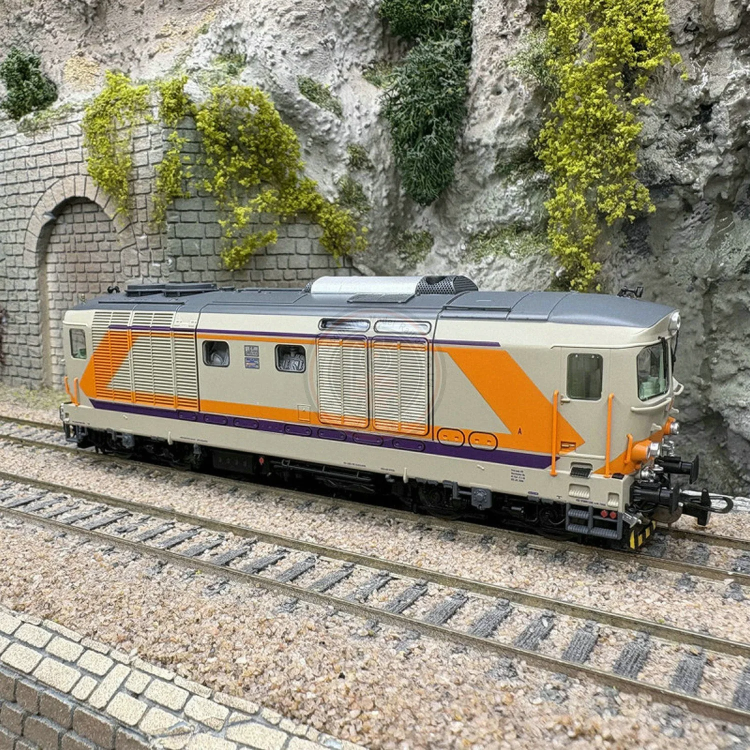 

PIKO HO 1/87 Scale D445 Diesel Locomotive Model 55930 Digital Sound Effect Painted Collectible Toy Train Boy Toy Gift