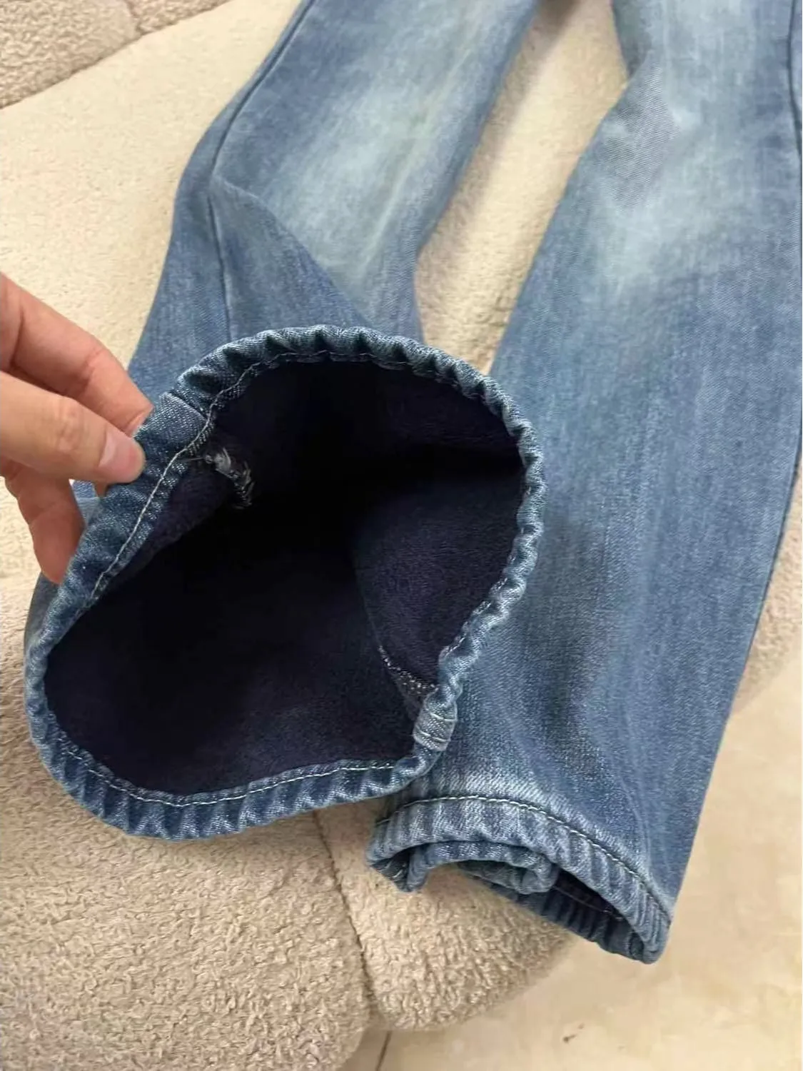plus Size Women's Retro Flared Jeans Autumn Winter Thickened Fleece Straight Leg Bell Bottoms High Waist Cotton Denim Pants